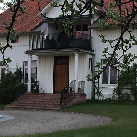 Bed and Breakfast Ekeby I Bro Exterior foto